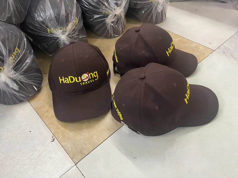 Nón nâu thêu logo công ty du lịch